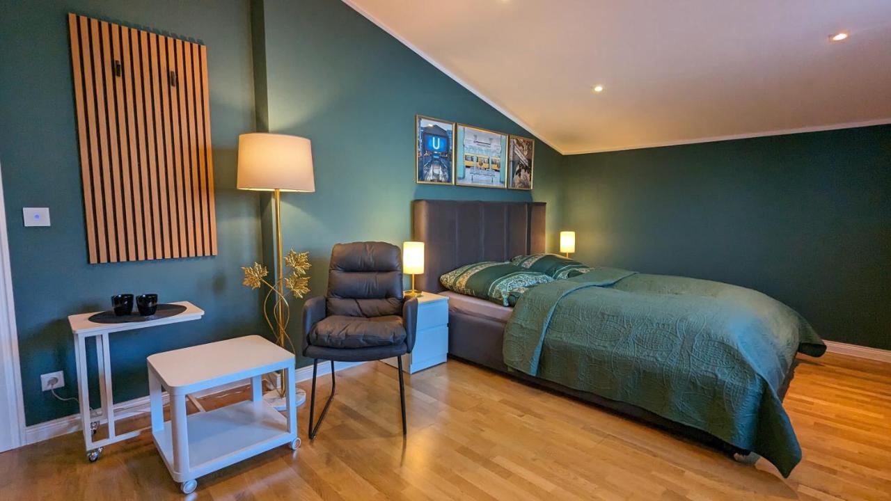 3 Rooms - Zimmervermietung Naehe Flughafen Ber - Gratis Wlan, Parken & Netflix Berlin Exterior photo
