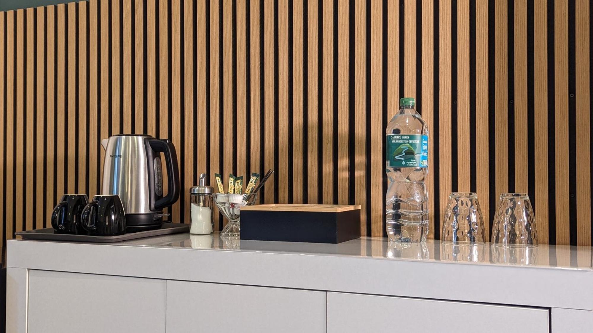 3 Rooms - Zimmervermietung Naehe Flughafen Ber - Gratis Wlan, Parken & Netflix Berlin Room photo